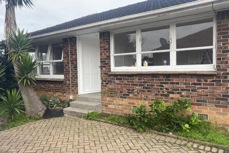 Photo of property in 42a Dale Crescent, Pakuranga, Auckland, 2010