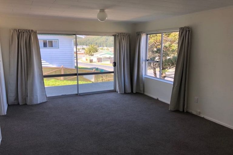 Photo of property in 26 Enfield Street, Wainuiomata, Lower Hutt, 5014