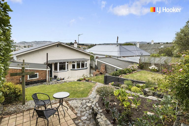 Photo of property in 39 Tainui Road, Tainui, Dunedin, 9013