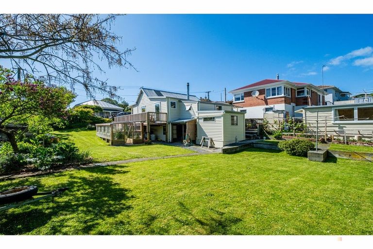 Photo of property in 6 Sutter Street, Seaview, Timaru, 7910