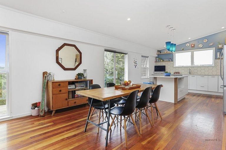 Photo of property in 264 Glengarry Road, Glen Eden, Auckland, 0602