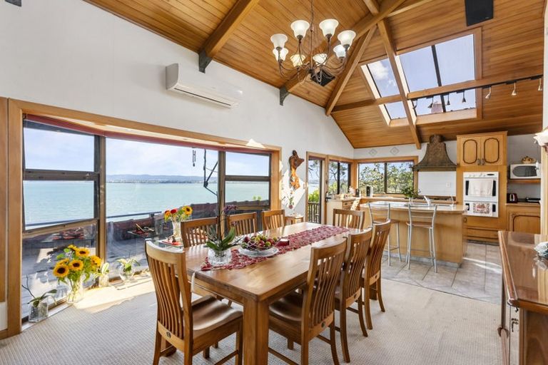 Photo of property in 16 Brigantine Drive, Beach Haven, Auckland, 0626