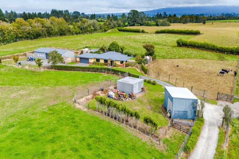 Photo of property in 1758 Mountain Road, Inglewood, 4386