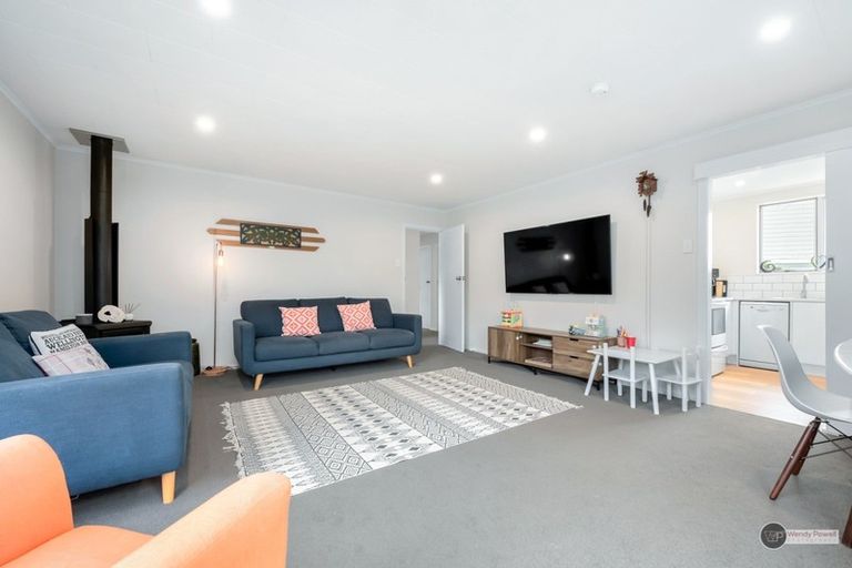Photo of property in 187b Major Drive, Kelson, Lower Hutt, 5010