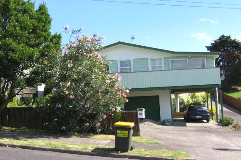 Photo of property in 20 Mason Street, New Lynn, Auckland, 0600