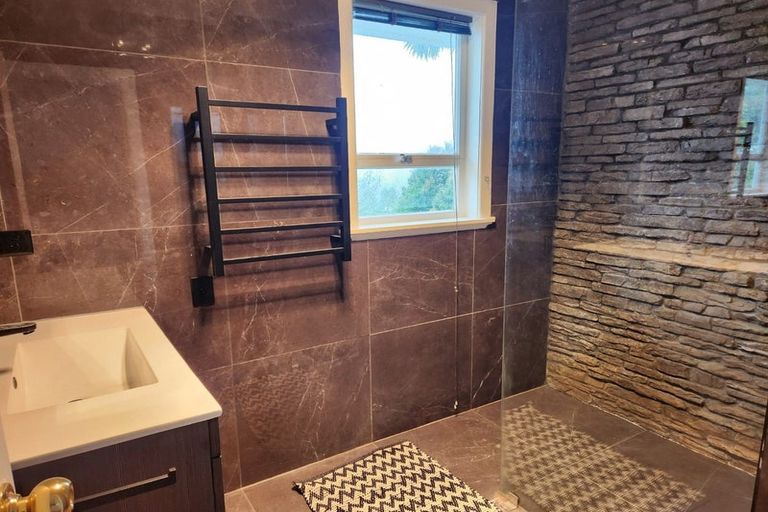 Photo of property in 77 Royal Road, Massey, Auckland, 0614