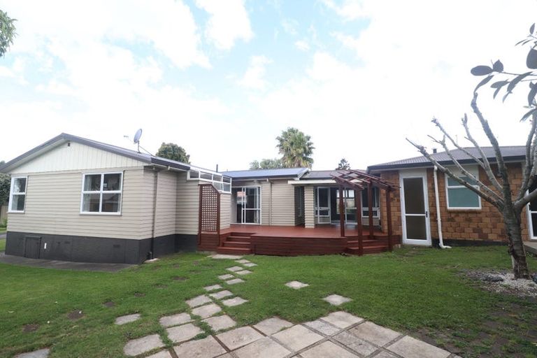 Photo of property in 81 Sturges Road, Henderson, Auckland, 0612
