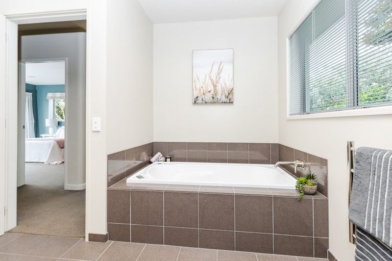 Photo of property in 102 Lake Road, Frankton, Hamilton, 3204