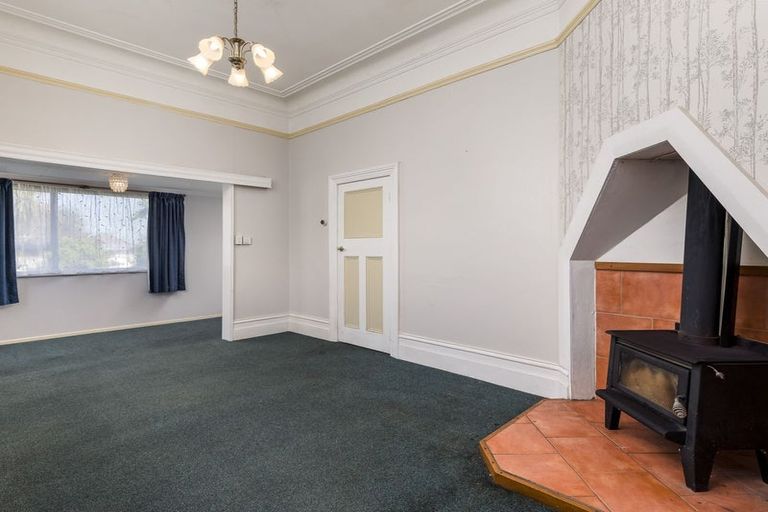 Photo of property in 30 Rhodes Street, Waimate, 7924