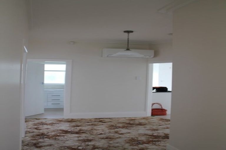 Photo of property in 33 Cardwell Street, Onehunga, Auckland, 1061