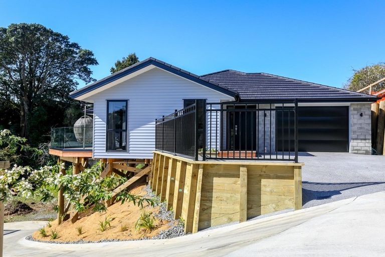 Photo of property in 6c Burns Street, Westown, New Plymouth, 4310