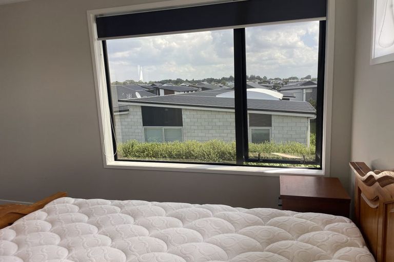 Photo of property in 15 Keys Street, Elderslea, Upper Hutt, 5018