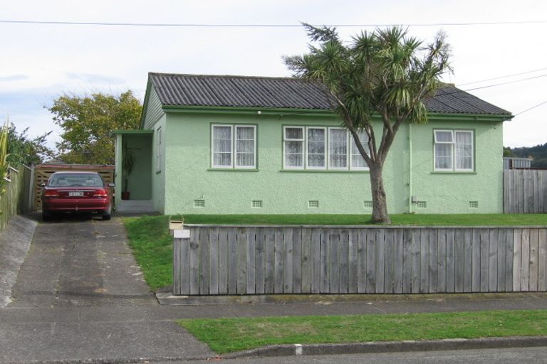 Photo of property in 7 Gillespie Street, Taita, Lower Hutt, 5011