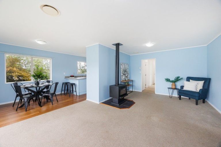 Photo of property in 101 Hillcrest Drive, Kelvin Grove, Palmerston North, 4414