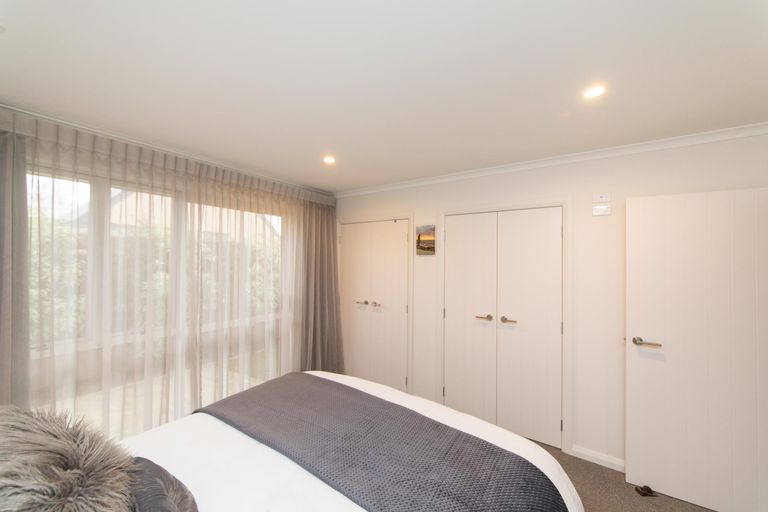 Photo of property in 402a Featherston Street, Palmerston North, 4414