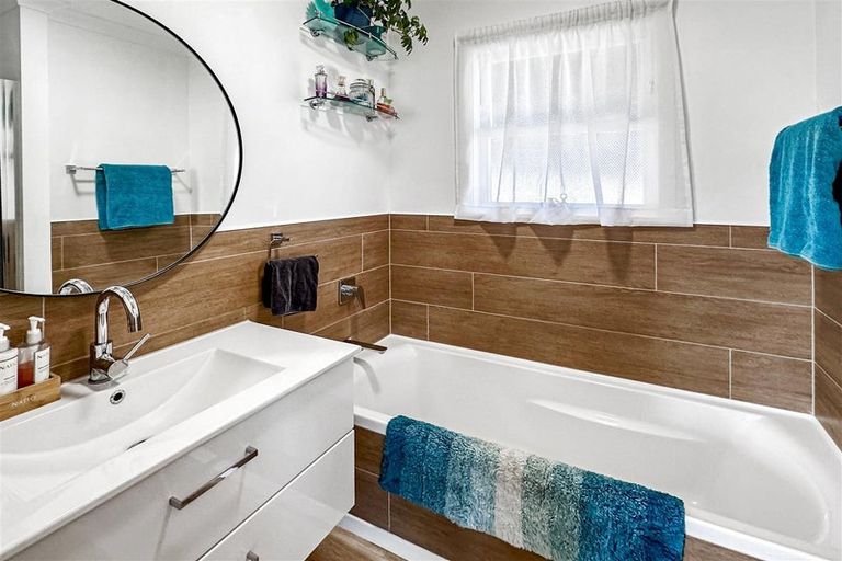 Photo of property in 304 Malfroy Road, Pomare, Rotorua, 3015