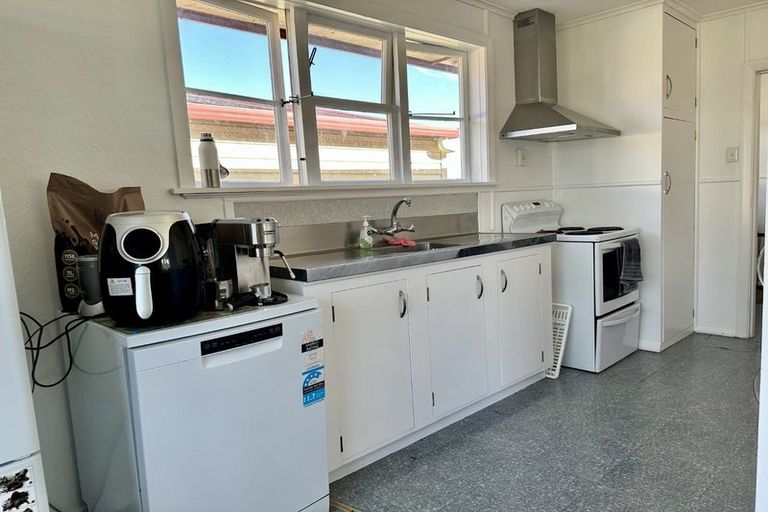 Photo of property in 26 Cardiff Street, Awapuni, Palmerston North, 4412