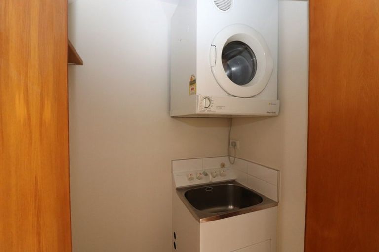 Photo of property in 15 Brockworth Place, Riccarton, Christchurch, 8011