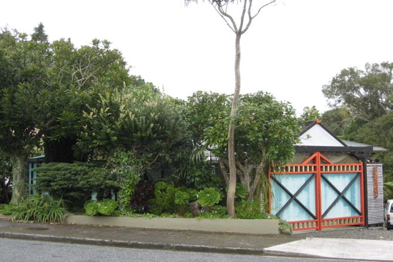 Photo of property in 27 Essex Street, Vogeltown, New Plymouth, 4310