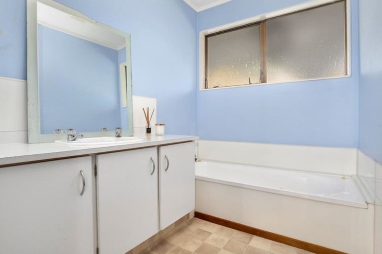 Photo of property in 7 Azimuth Place, Whitby, Porirua, 5024