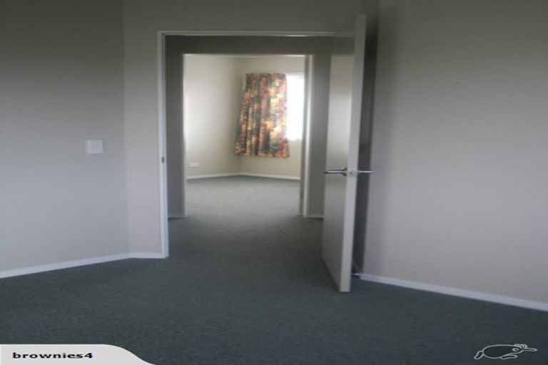 Photo of property in 3 Makora Grove, Paremata, Porirua, 5024