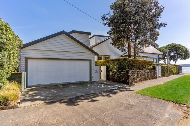 Photo of property in 15 Arawa Avenue, Devonport, Auckland, 0624