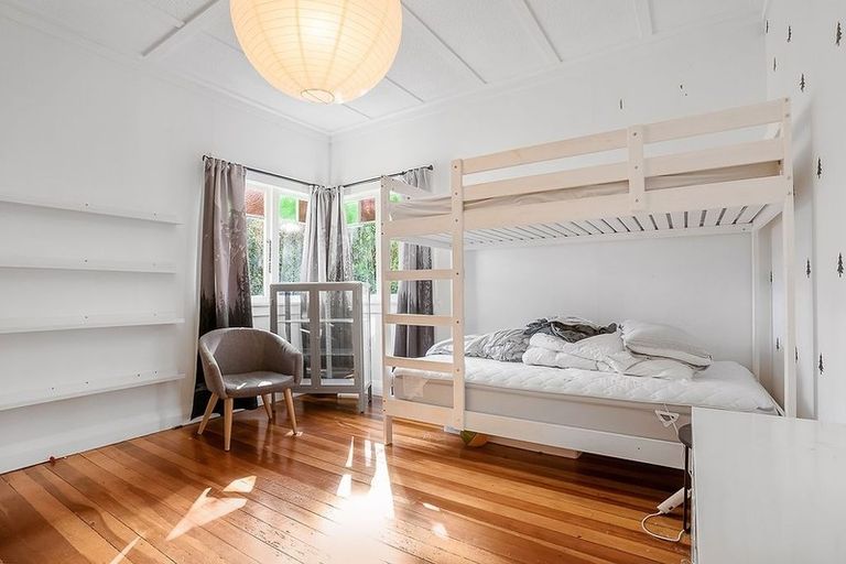 Photo of property in 59 Rua Road, Glen Eden, Auckland, 0602