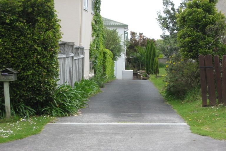 Photo of property in 1290a Whangaparaoa Road, Army Bay, Whangaparaoa, 0930