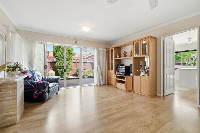 Photo of property in 23 Millington Place, Huntington Park, Auckland, 2013