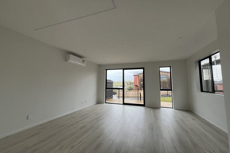 Photo of property in 168 Kerepi Street, Westgate, Auckland, 0814