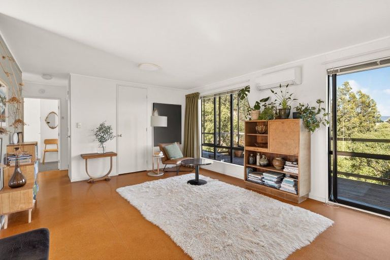 Photo of property in 29 Te Papau Crescent, Diamond Harbour, 8972