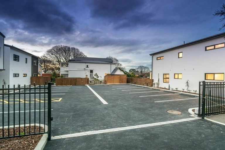 Photo of property in 4/69 Suva Street, Upper Riccarton, Christchurch, 8041