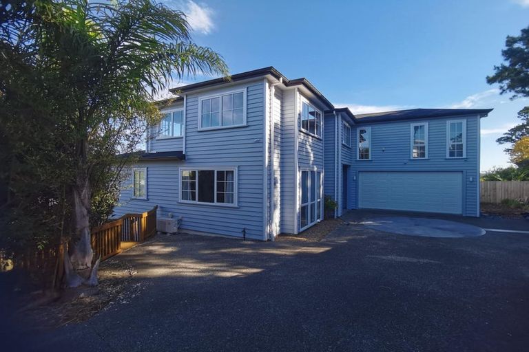 Photo of property in 1004a East Coast Road, Northcross, Auckland, 0630