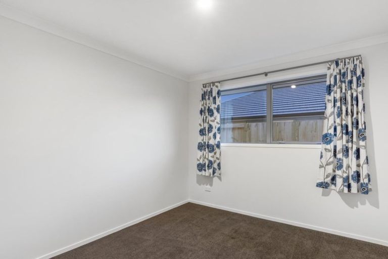 Photo of property in 17 Monaro Place, Papamoa, 3118