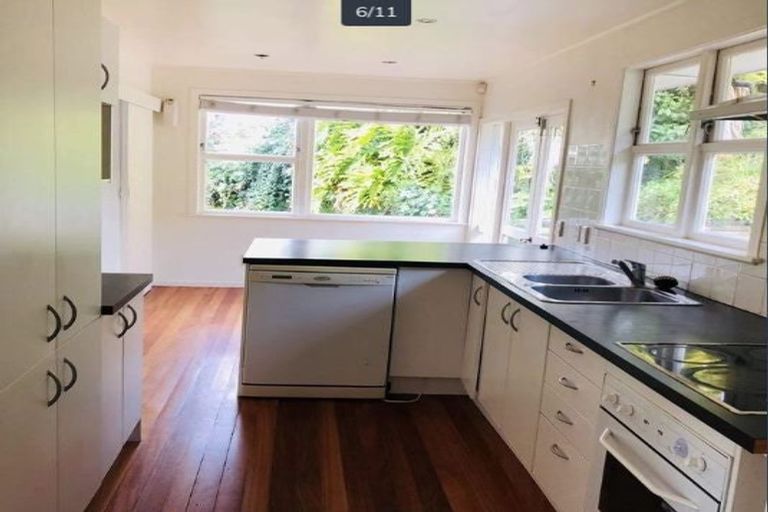 Photo of property in 61 Peach Road, Glenfield, Auckland, 0629
