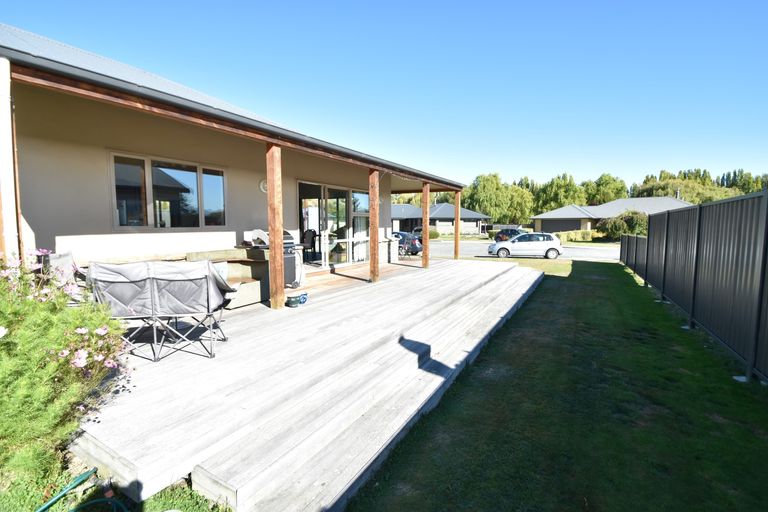 Photo of property in 17 Pinot Noir Court, Omarama, 9412