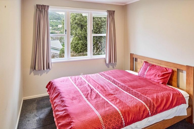 Photo of property in 381a Karori Road, Karori, Wellington, 6012