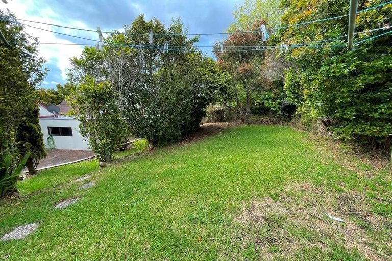 Photo of property in 1/17 Weetman Drive, Browns Bay, Auckland, 0630