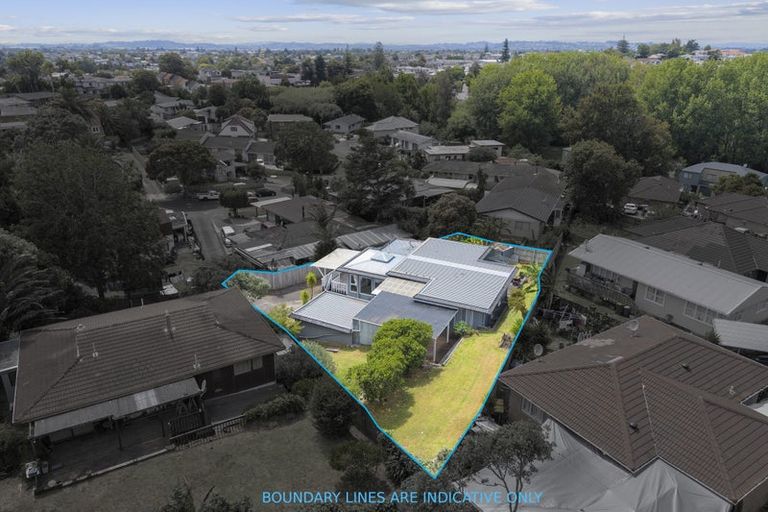 Photo of property in 7 Phoenix Place, Papatoetoe, Auckland, 2025