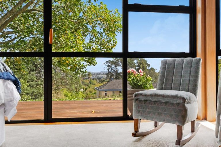 Photo of property in 238 Point View Drive, East Tamaki Heights, Auckland, 2016