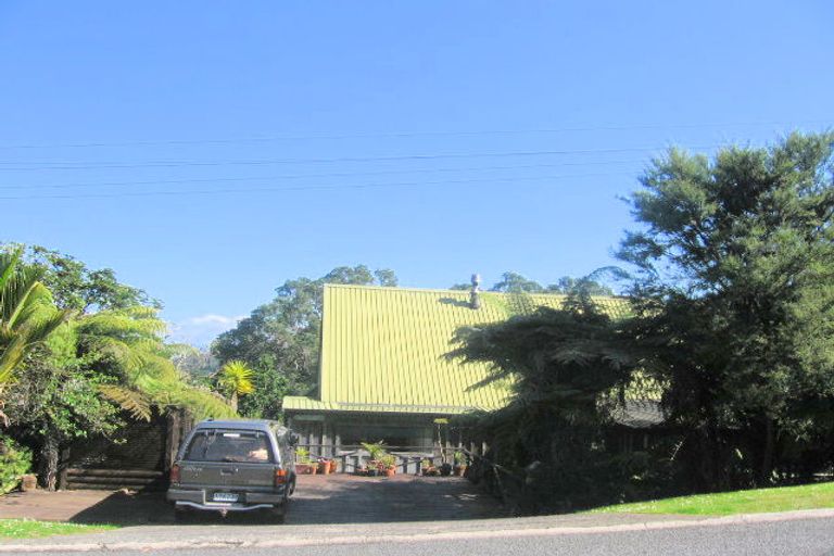 Photo of property in 2 Haddon Crescent, Whitianga, 3510