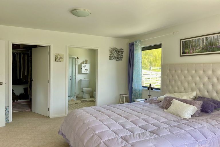 Photo of property in 23 Goodwood Road, Goodwood, Palmerston, 9481