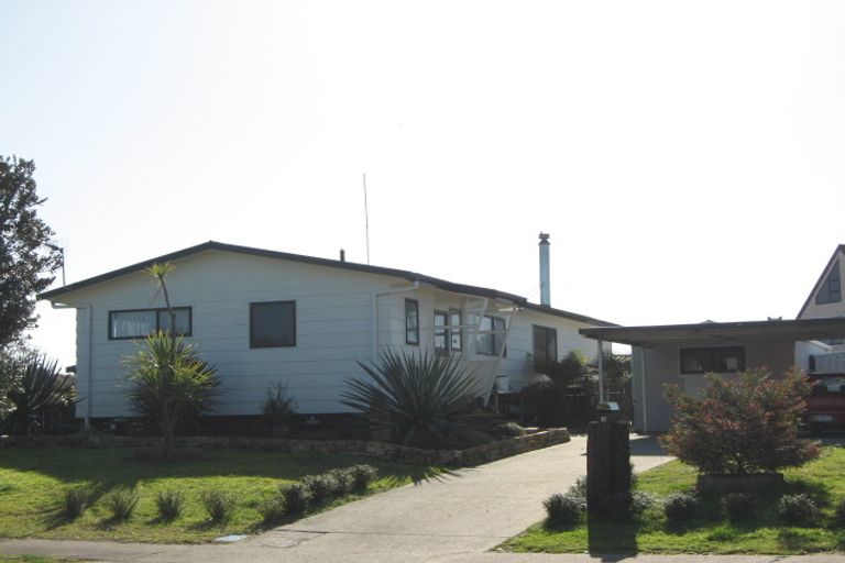Photo of property in 10 Alpha Avenue, Coastlands, Whakatane, 3120