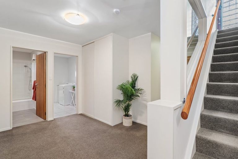 Photo of property in 1/21 Overdale Drive, Cashmere, Christchurch, 8022