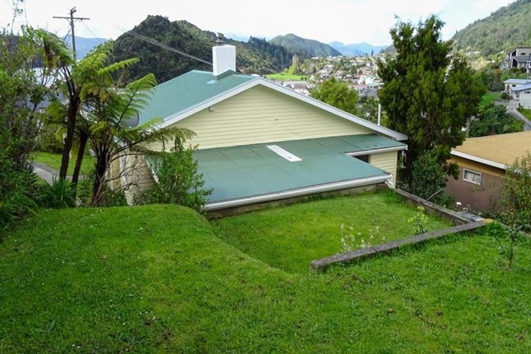 Photo of property in 7 Russell Street, Picton, 7220