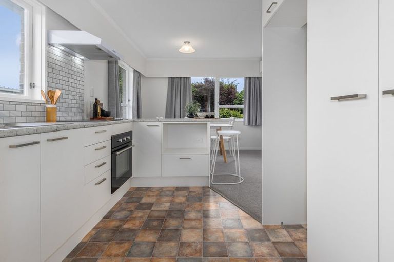 Photo of property in 64a Parata Street, Waikanae, 5036