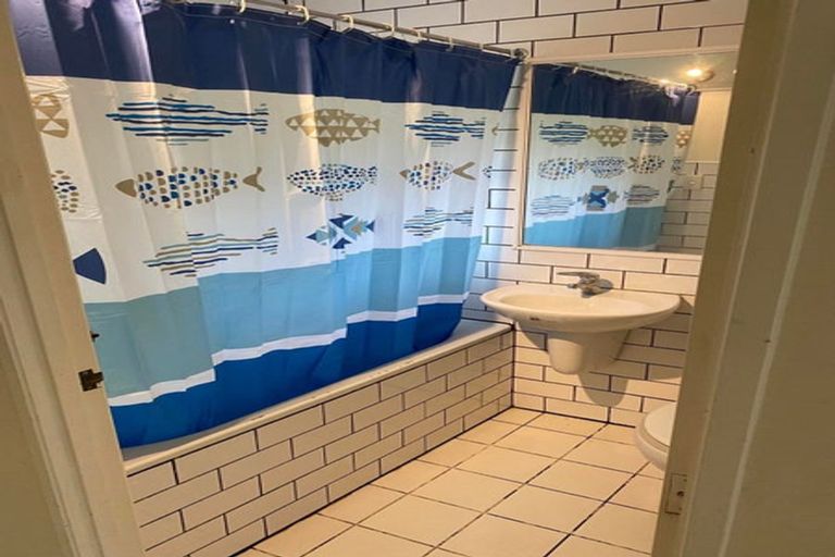 Photo of property in 76a Fourth Avenue, Tauranga, 3110