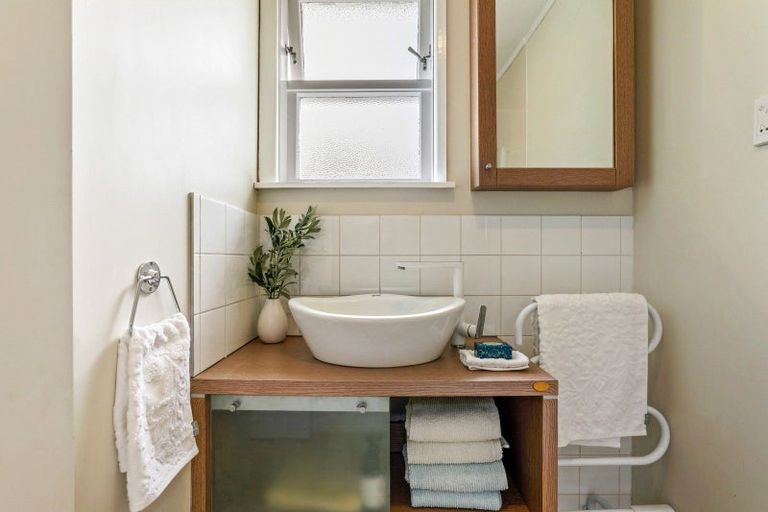 Photo of property in 21 Oxford Road, Lake Rotoma, Rotorua, 3074