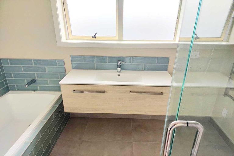 Photo of property in 17 Bell Street, Otane, 4202