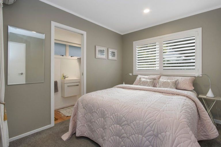 Photo of property in 42 Kayelene Place, Omokoroa, 3114